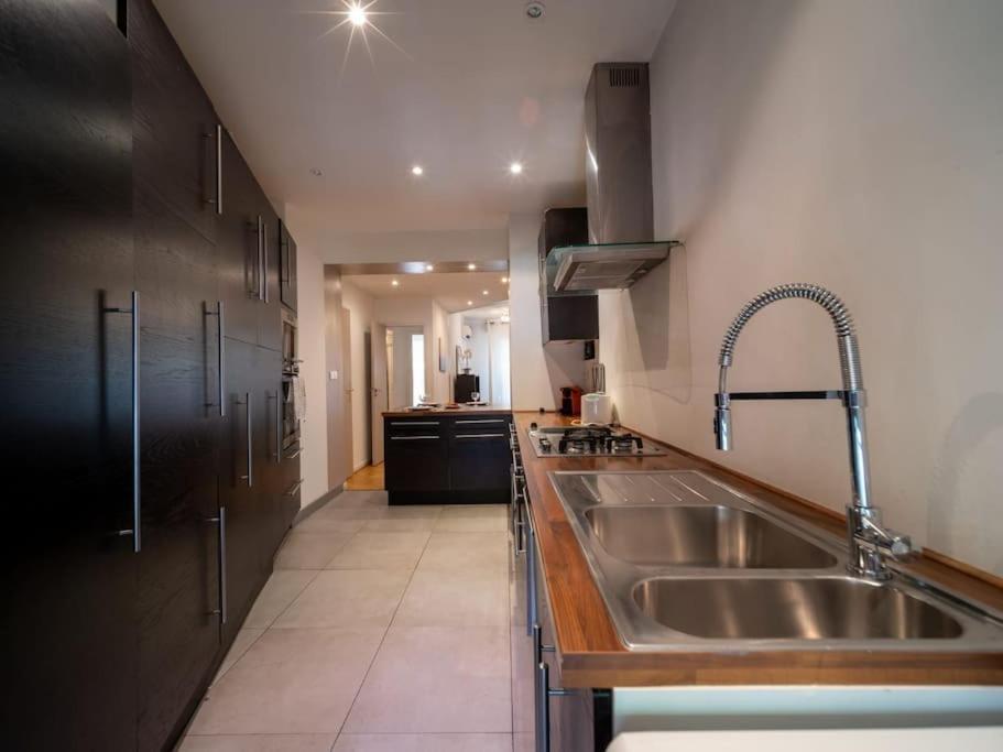 Appartement Climatise Tout Equipe A Cote Du Stade Velodrome Marseilles Buitenkant foto