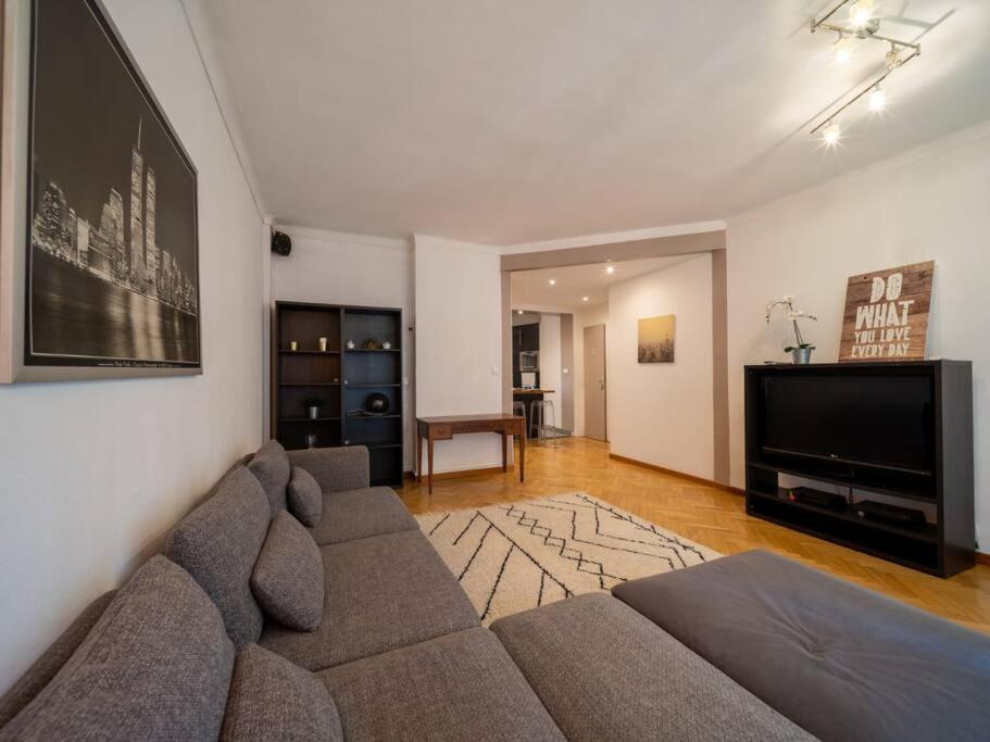 Appartement Climatise Tout Equipe A Cote Du Stade Velodrome Marseilles Buitenkant foto